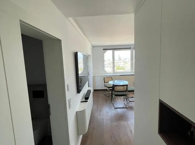 Luxus Mit Skyline View. Apartament